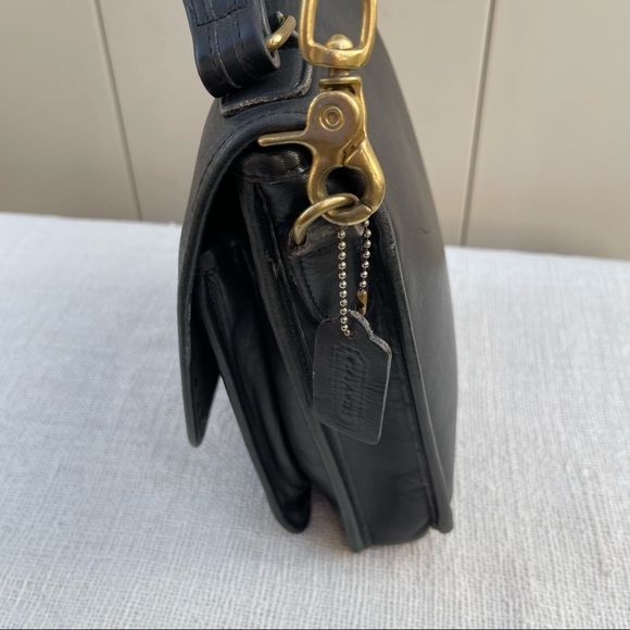 COACH VINTAGE STATION BLACK LEATHER CROSSBODY - Picture 12 of 13